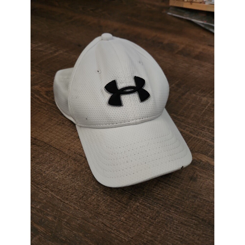 Youth S/M white Under Armour hat